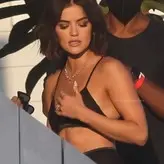 Lucy Hale голая #1208