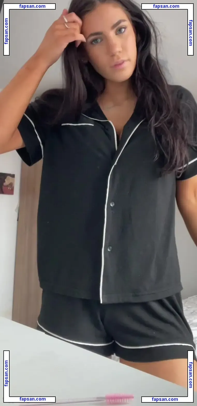 Lucy-Jo nude photo #0011 from OnlyFans