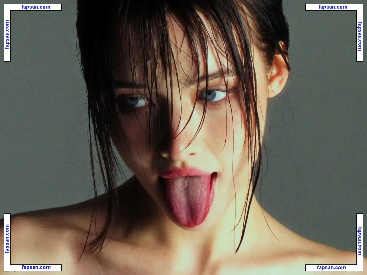 Lucy Loginova голая фото #0002 с Онлифанс