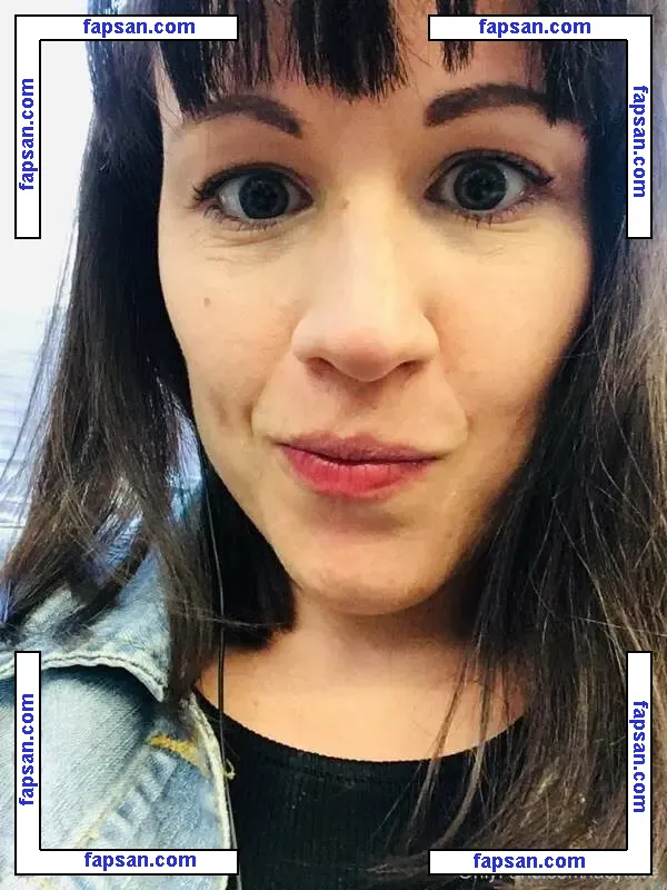 Lucy Love Vip голая фото #0014 с Онлифанс