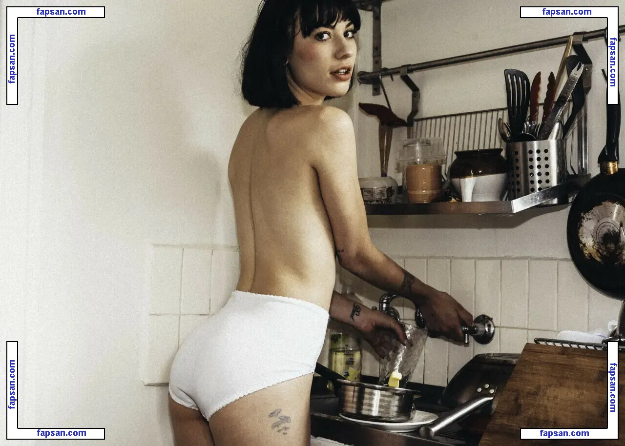 Lucy Lumen nude photo #0001 from OnlyFans