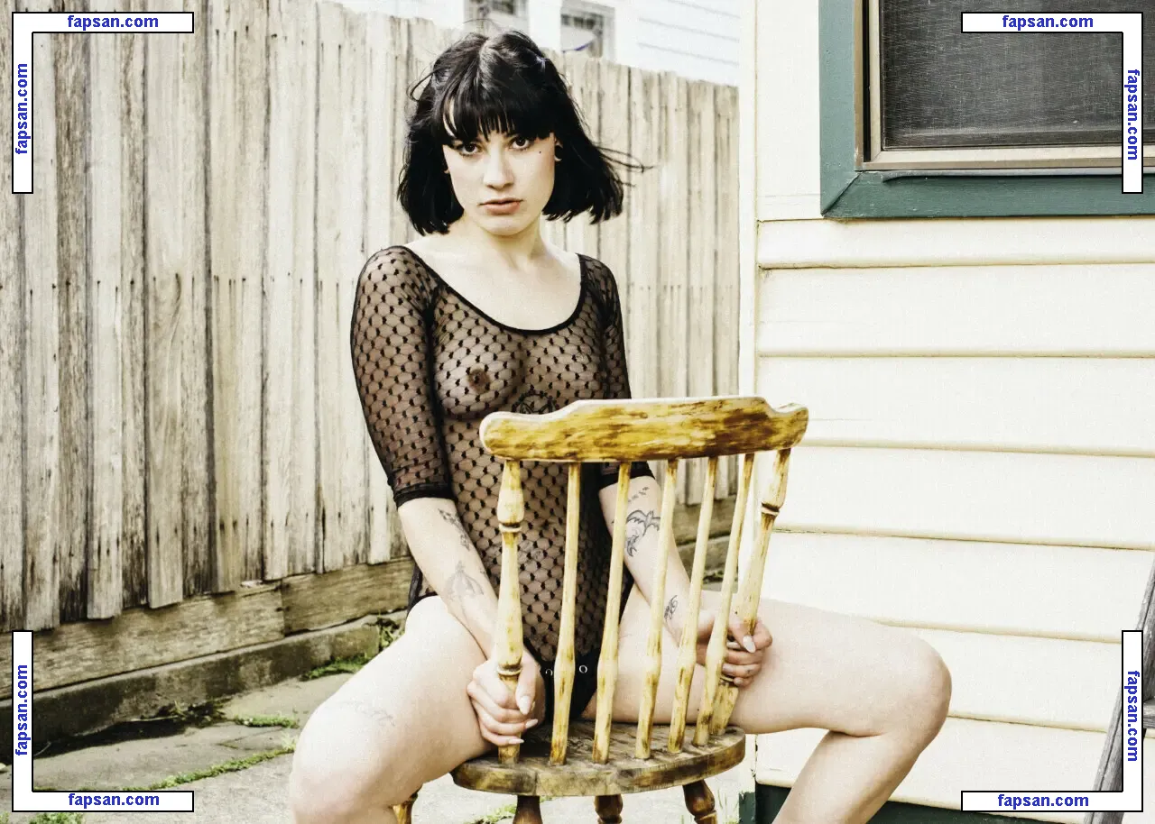 Lucy Lumen nude photo #0012 from OnlyFans