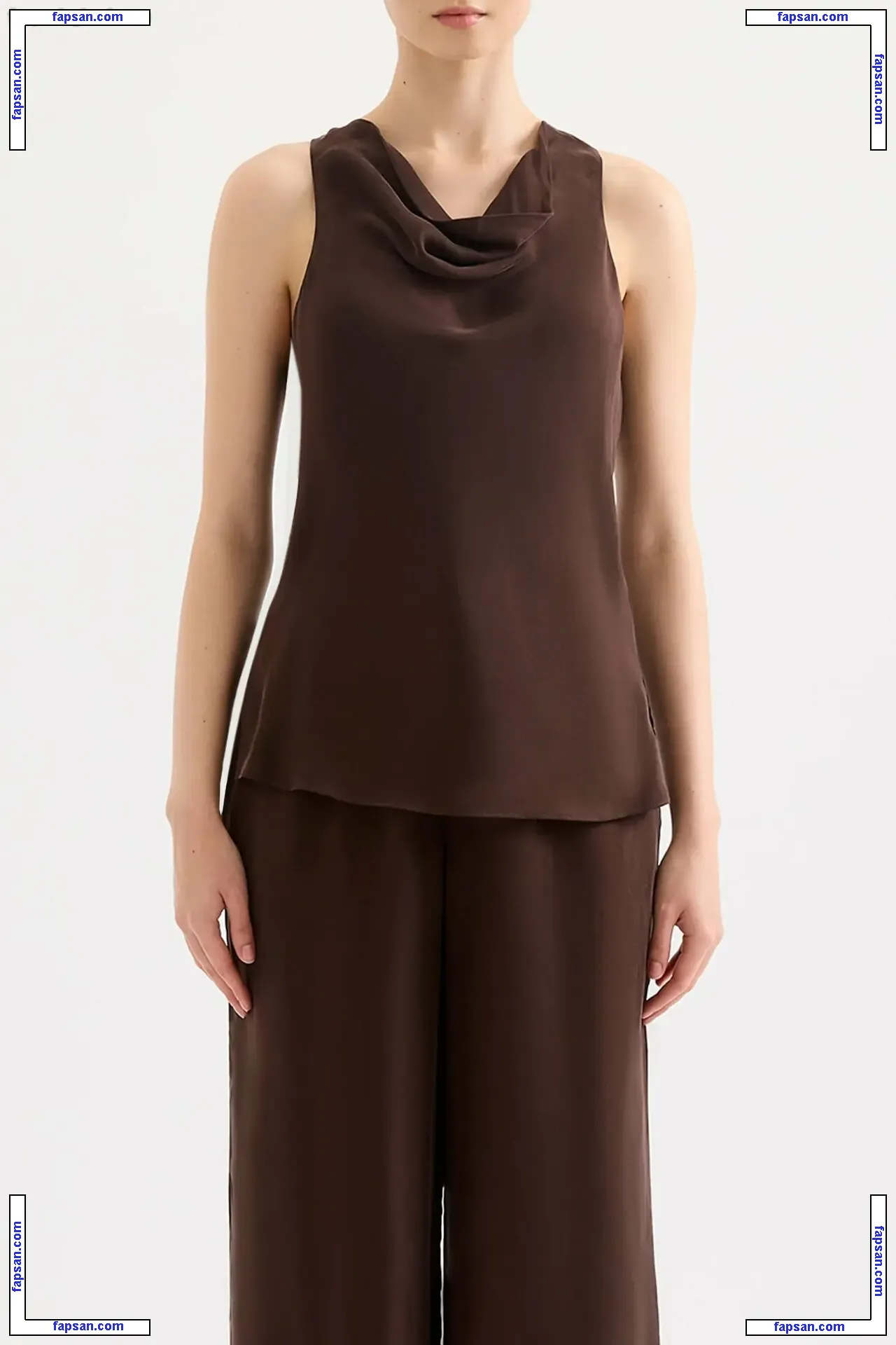 Lucy Raven голая фото #0011 с Онлифанс