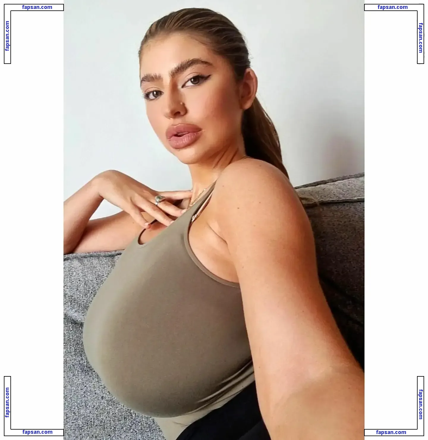 Lucy Ya nude photo #0018 from OnlyFans