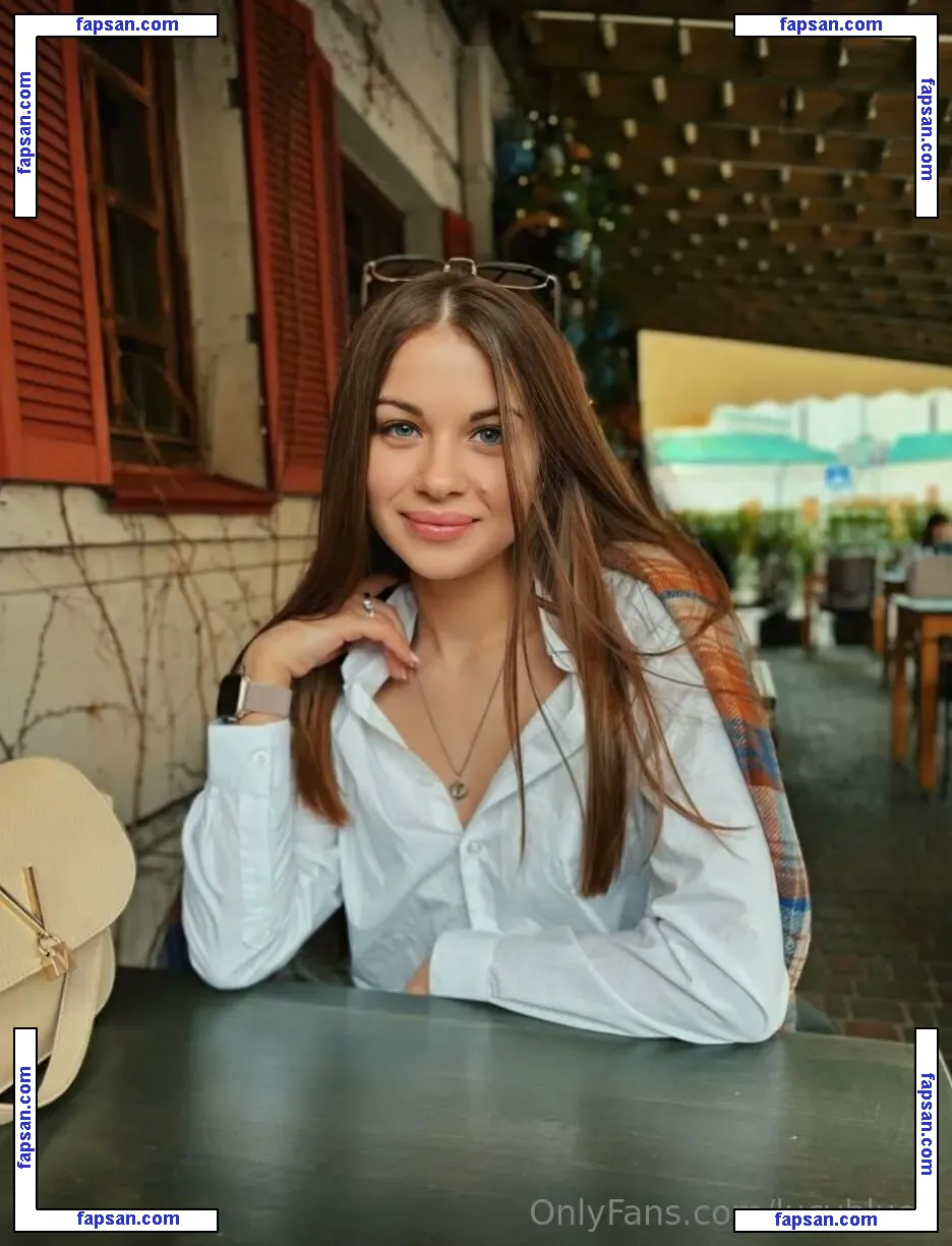 lucybluee nude photo #0047 from OnlyFans