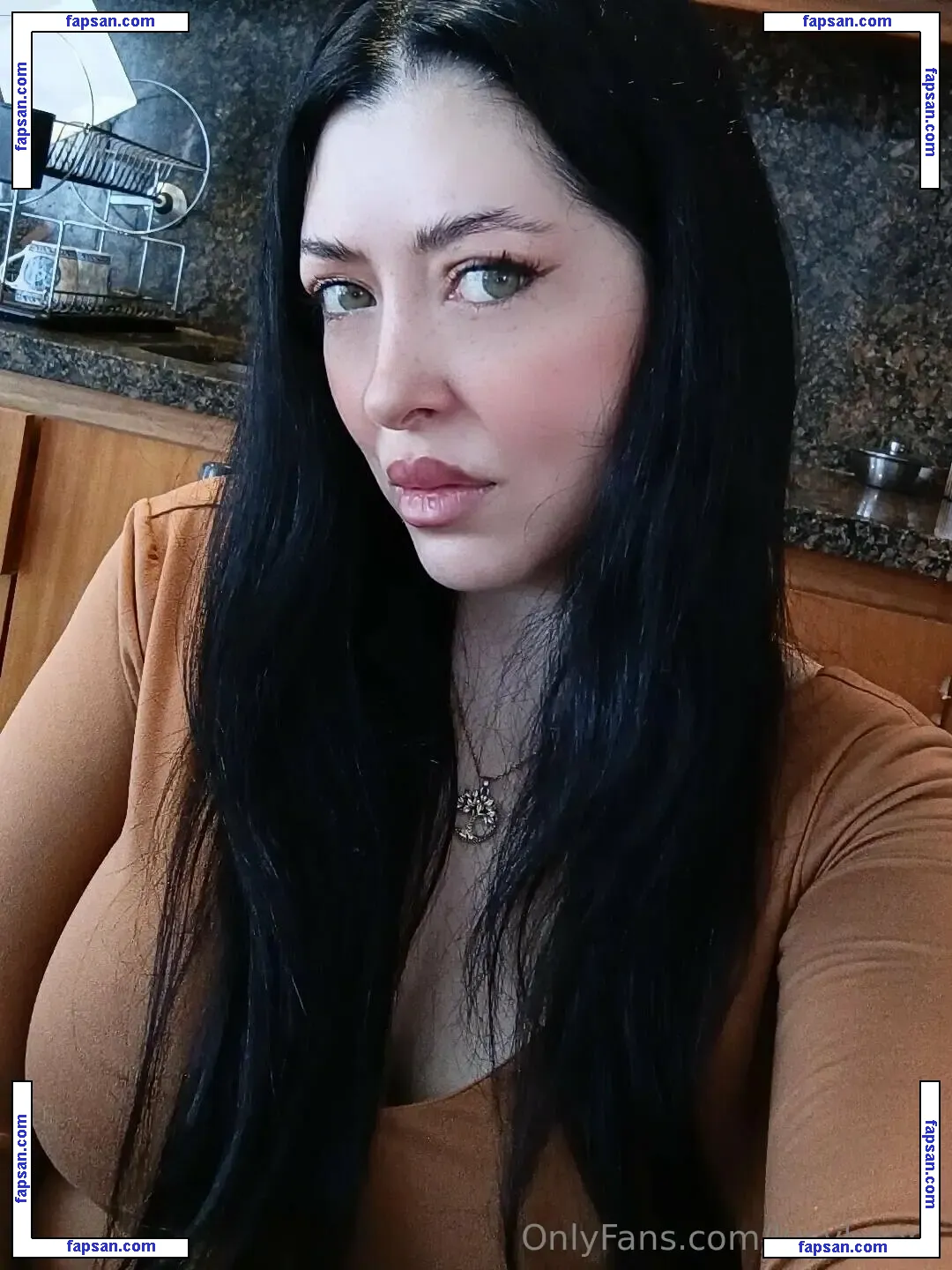 Lucyboom nude photo #0038 from OnlyFans