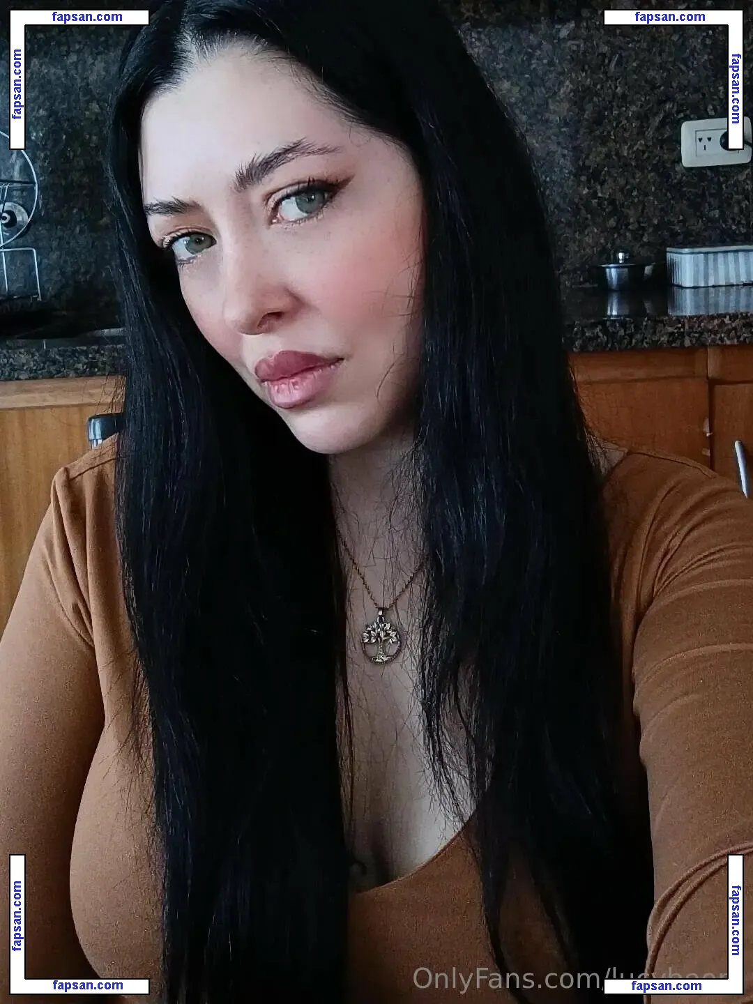 Lucyboom nude photo #0041 from OnlyFans