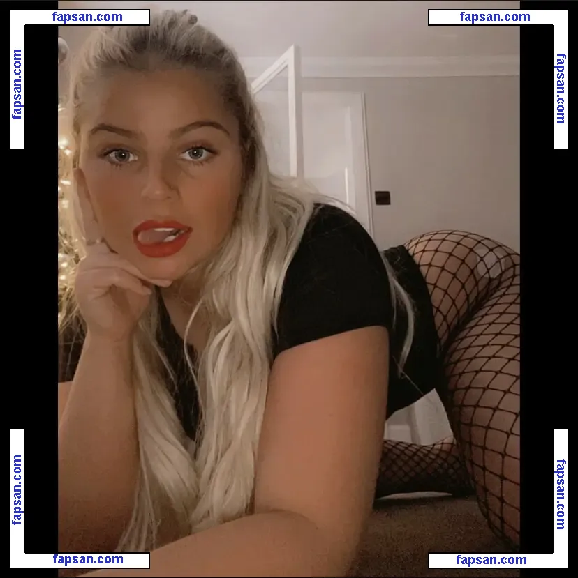 Lucyhaven99 nude photo #0003 from OnlyFans