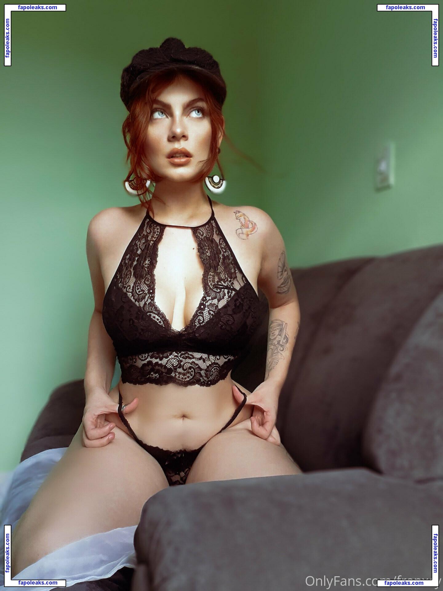 lucymeowt / inessachimato nude photo #0015 from OnlyFans