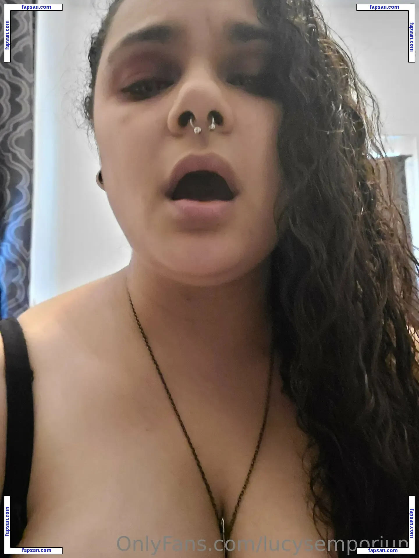 lucysemporium nude photo #0033 from OnlyFans