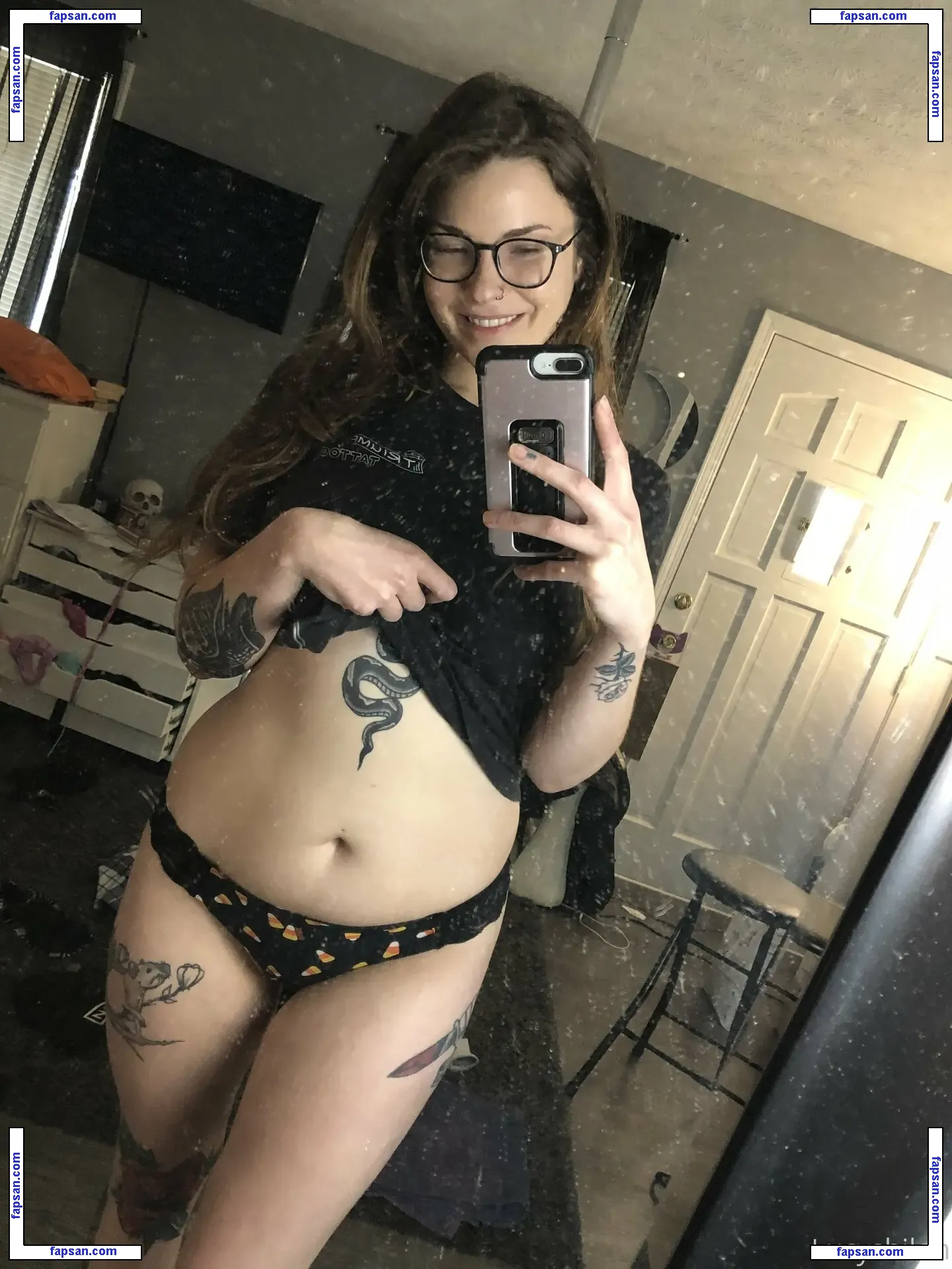 lucyshilohcam nude photo #0043 from OnlyFans