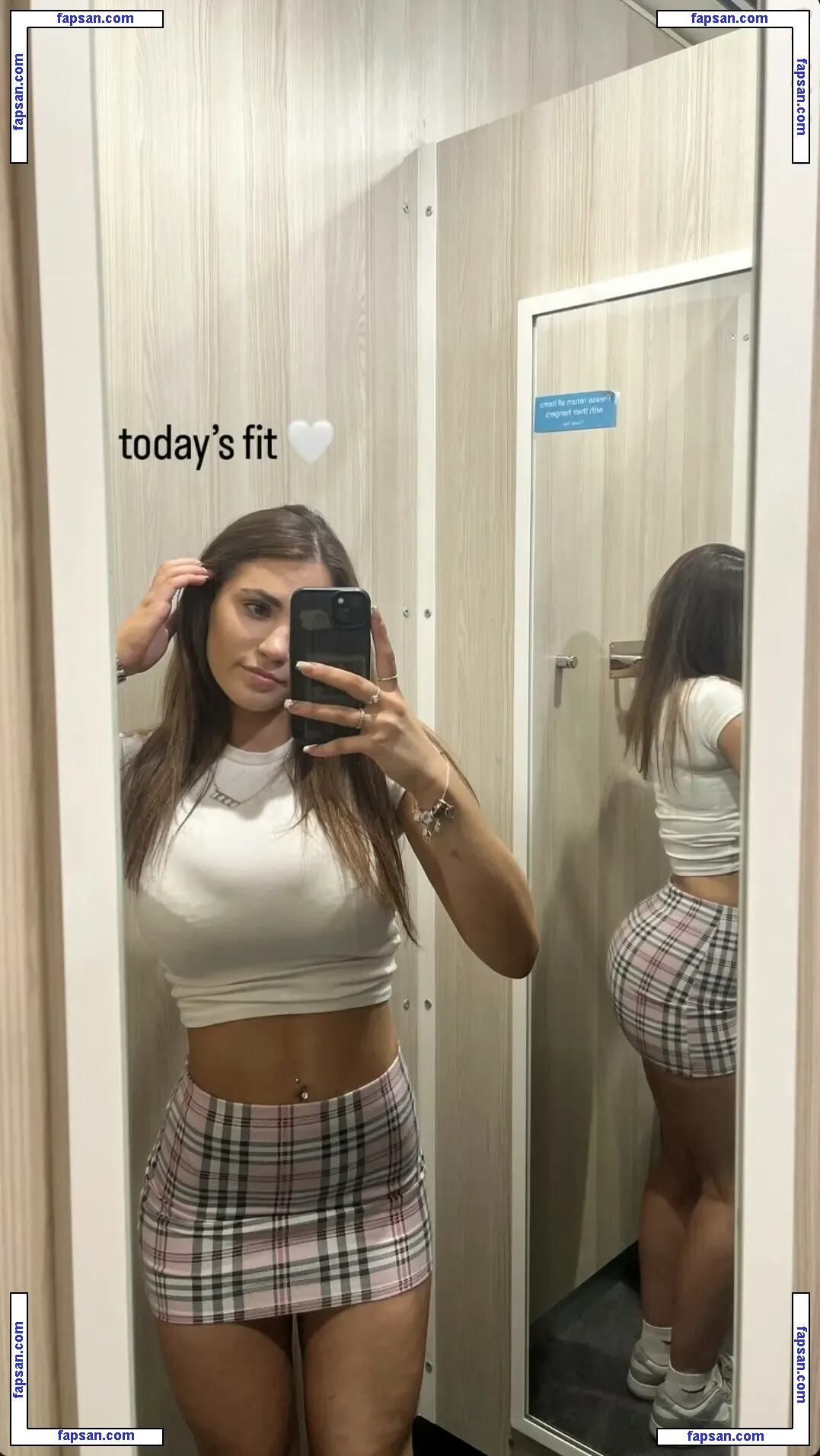 Lucyy.moss nude photo #0003 from OnlyFans