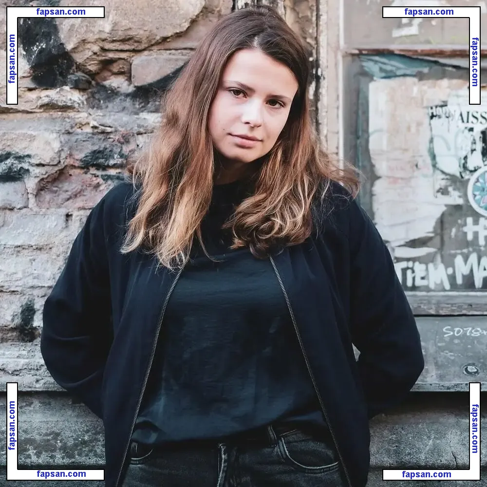 Luisa Neubauer nude photo #0018 from OnlyFans