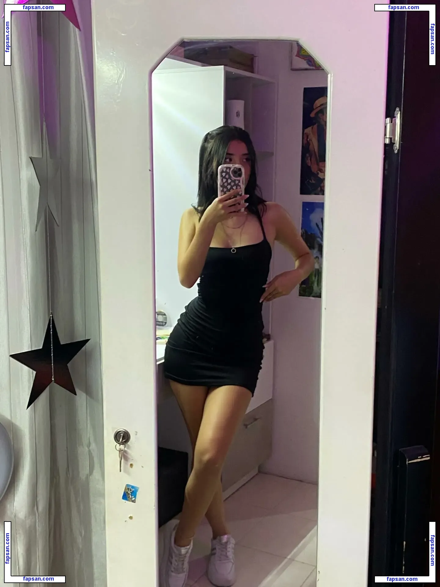 Luisa Valencia nude photo #0001 from OnlyFans