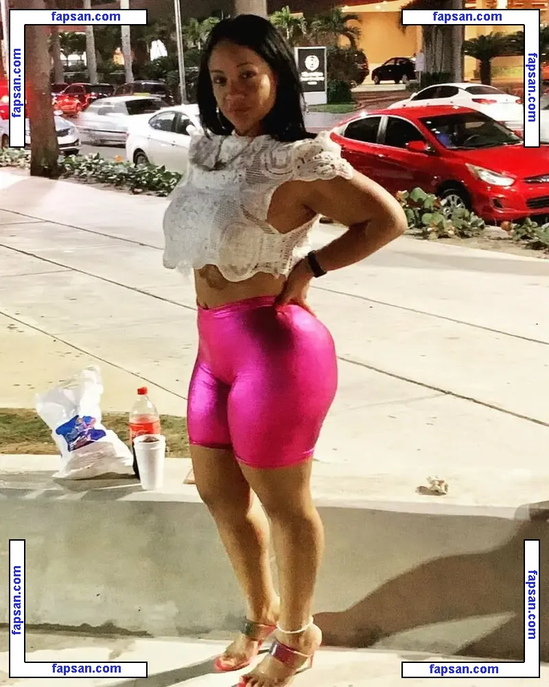 luisanadollrd nude photo #0002 from OnlyFans