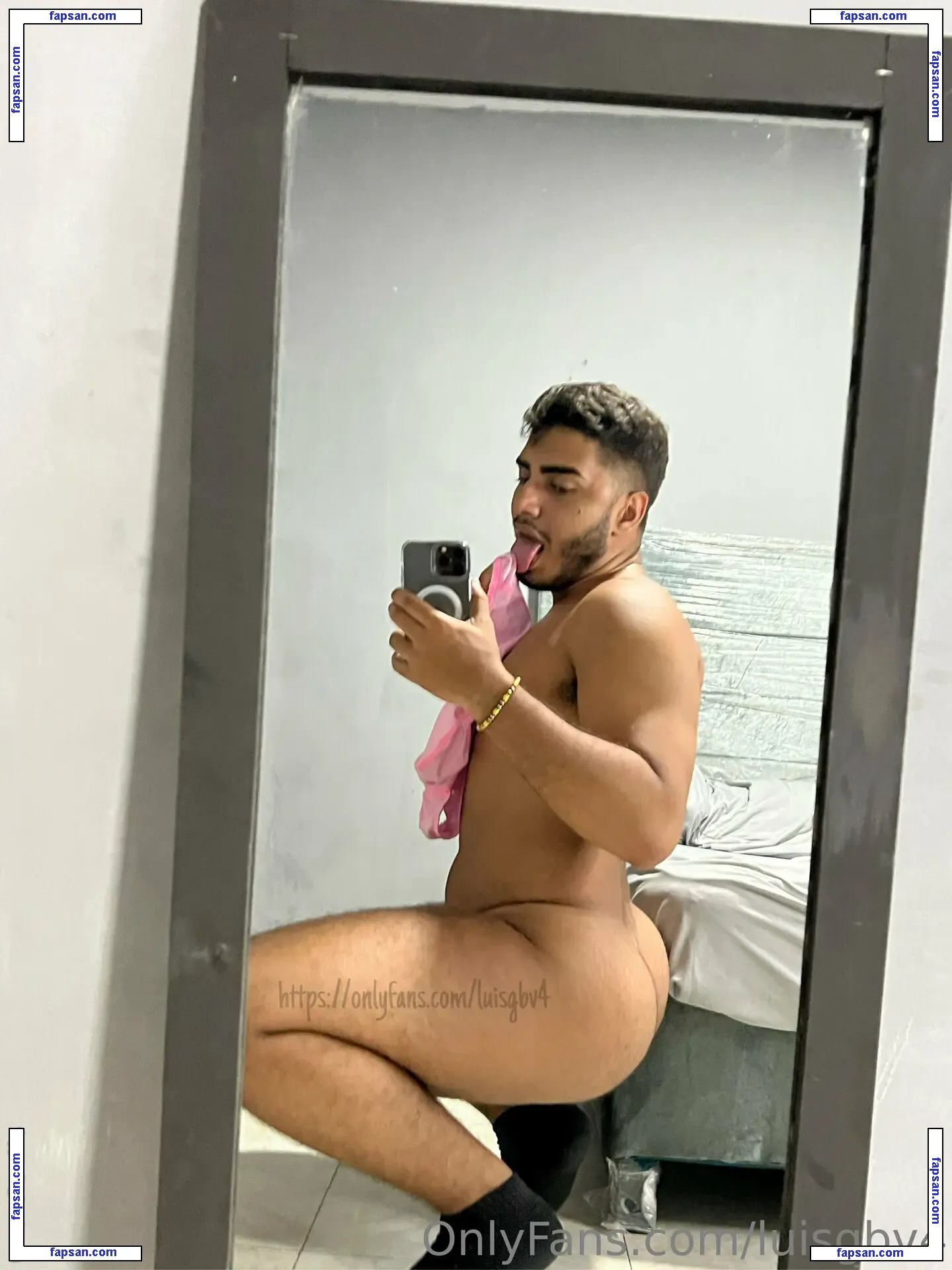 luisgbv4 nude photo #0012 from OnlyFans