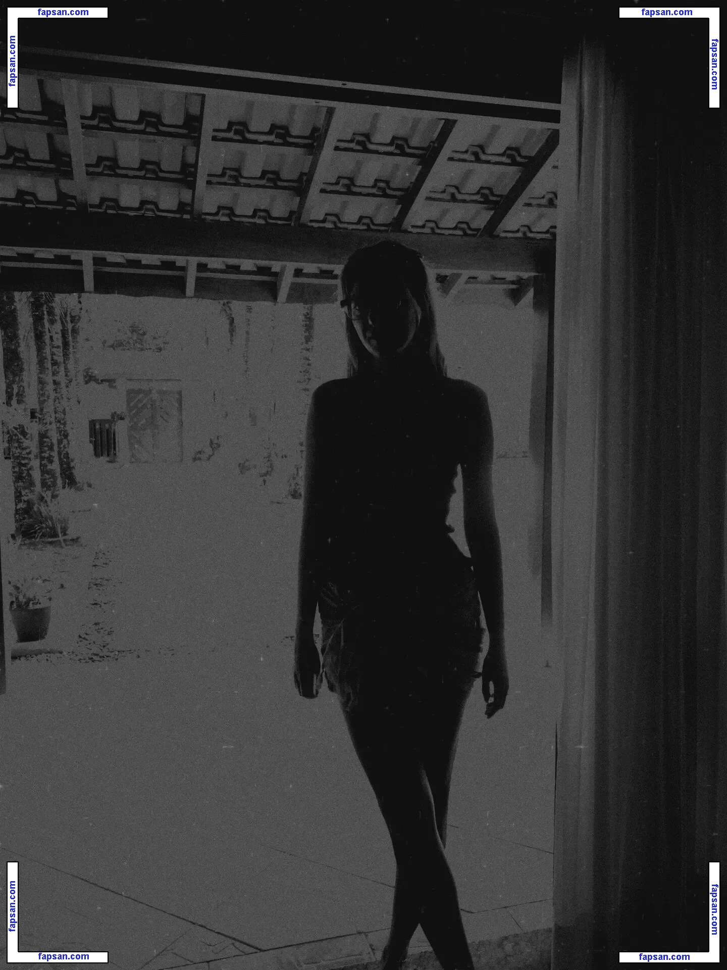 Luiza Steinmettz nude photo #0006 from OnlyFans