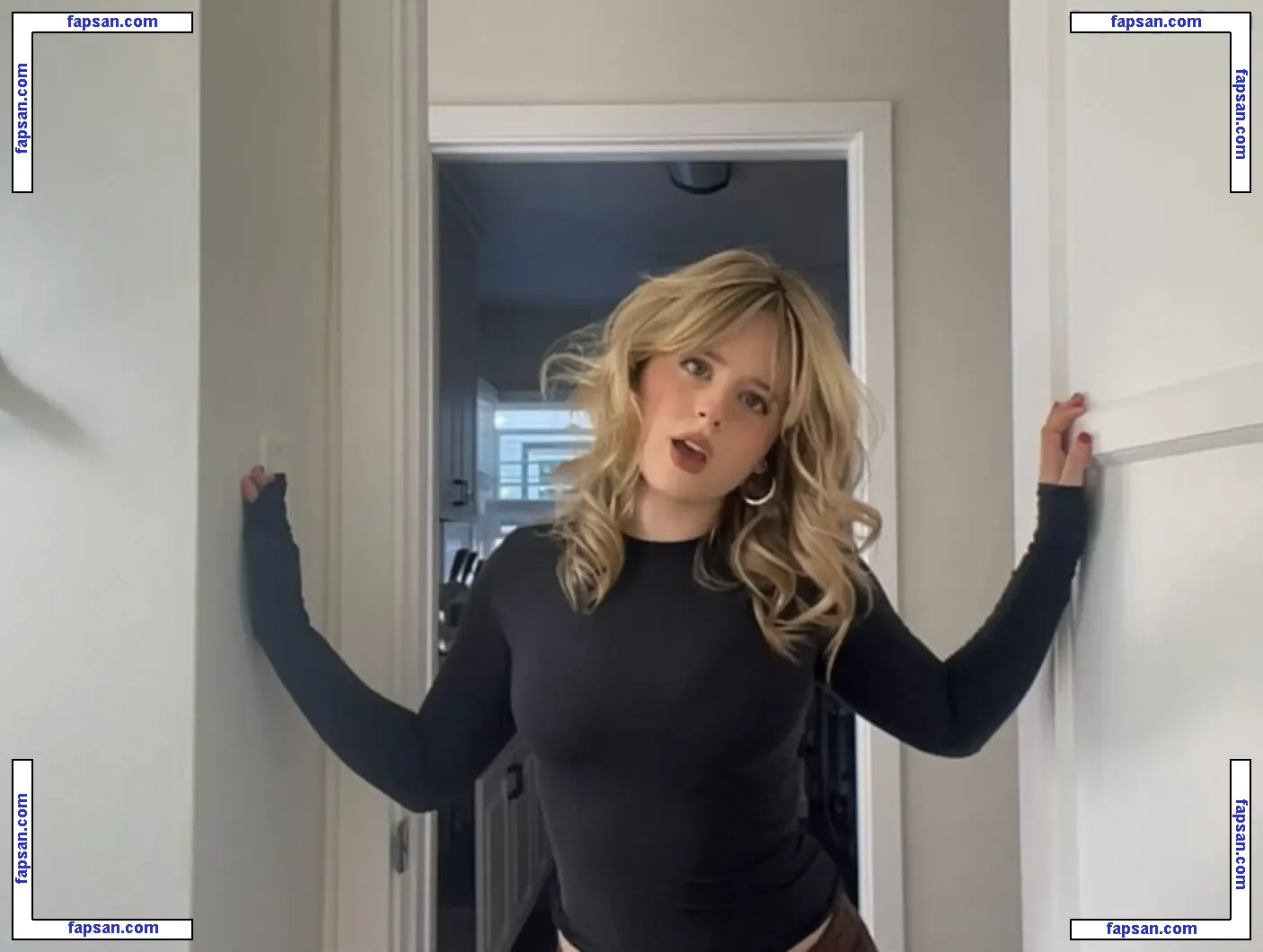 Lulu Wilson nude photo #0004 from OnlyFans