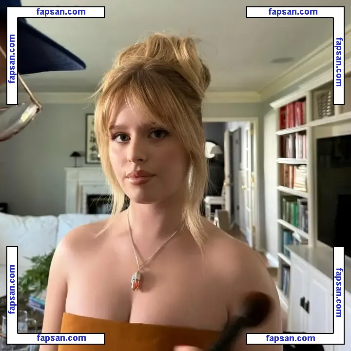 Lulu Wilson nude photo #0007 from OnlyFans
