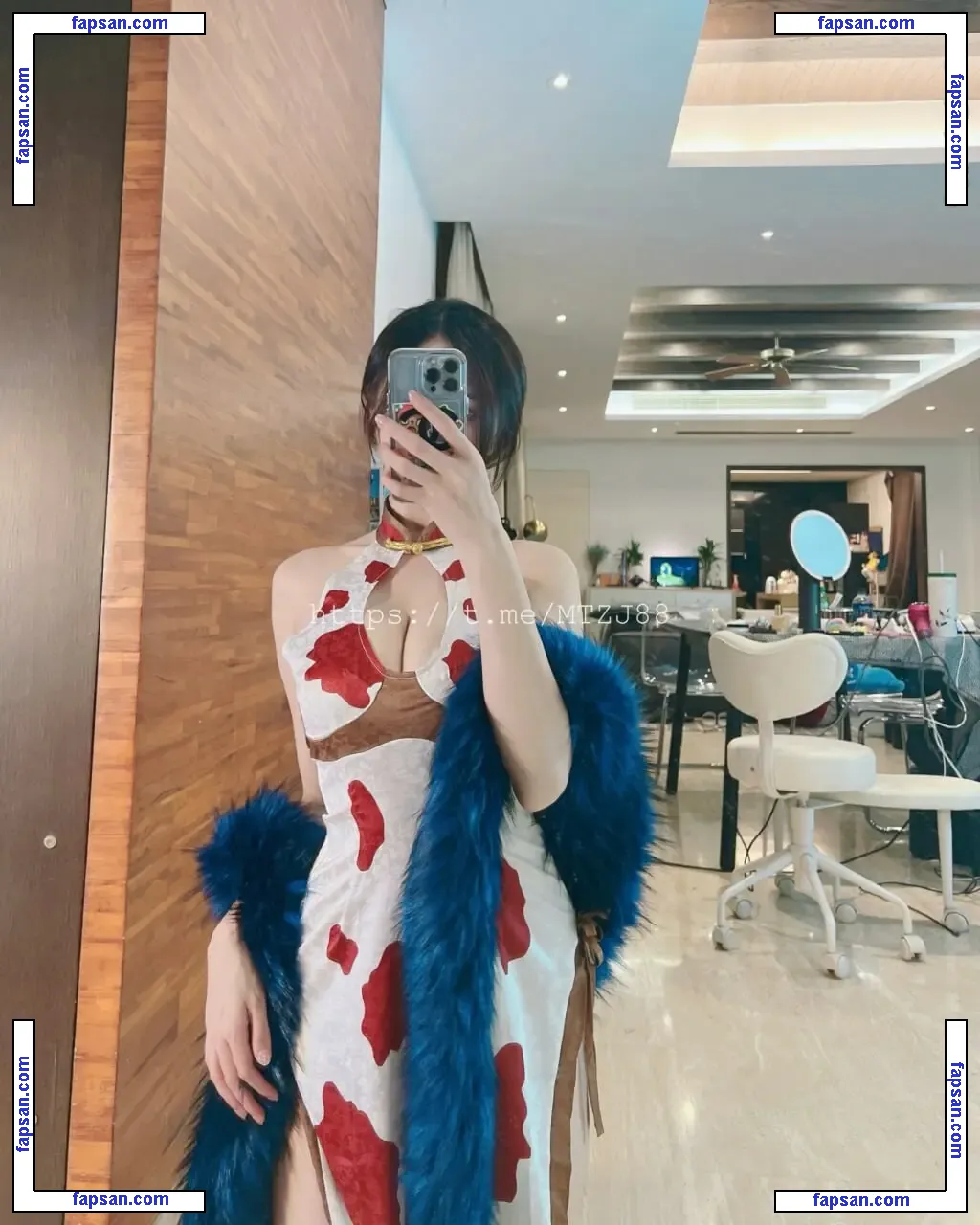 lumanyu2233 nude photo #0024 from OnlyFans