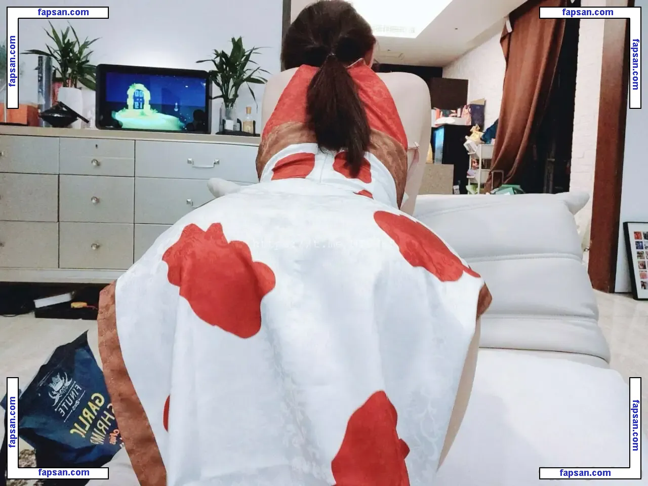 lumanyu2233 nude photo #0025 from OnlyFans