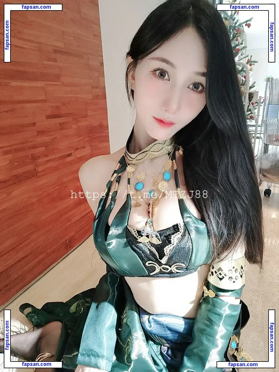 lumanyu2233 nude photo #0062 from OnlyFans