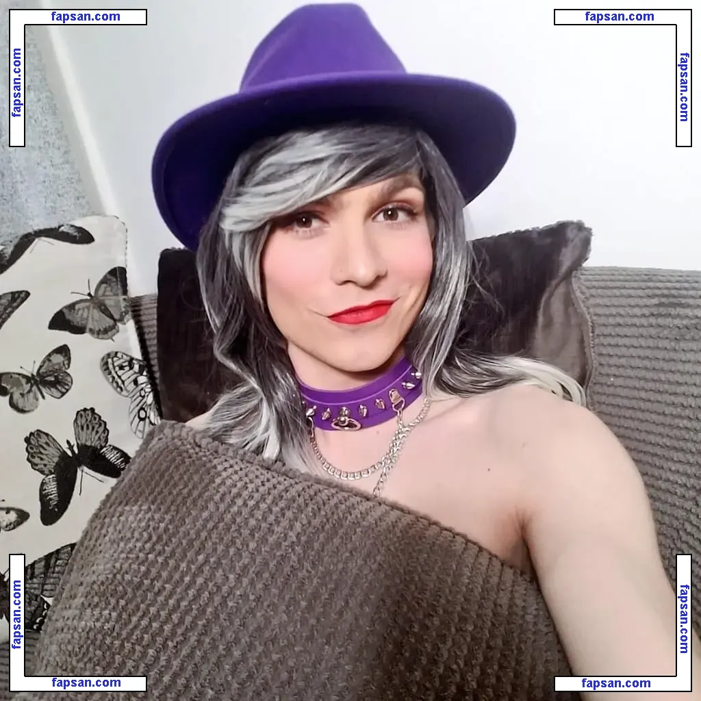 Luna Bella nude photo #0015 from OnlyFans