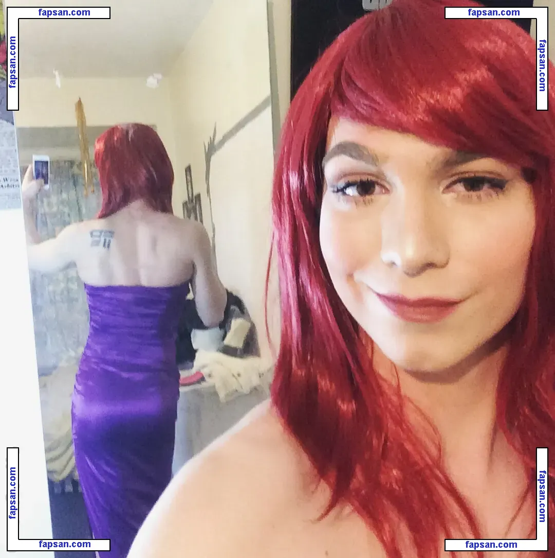 Luna Bella nude photo #0020 from OnlyFans