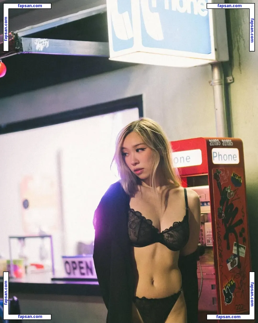 Luna Ly nude photo #0133 from OnlyFans