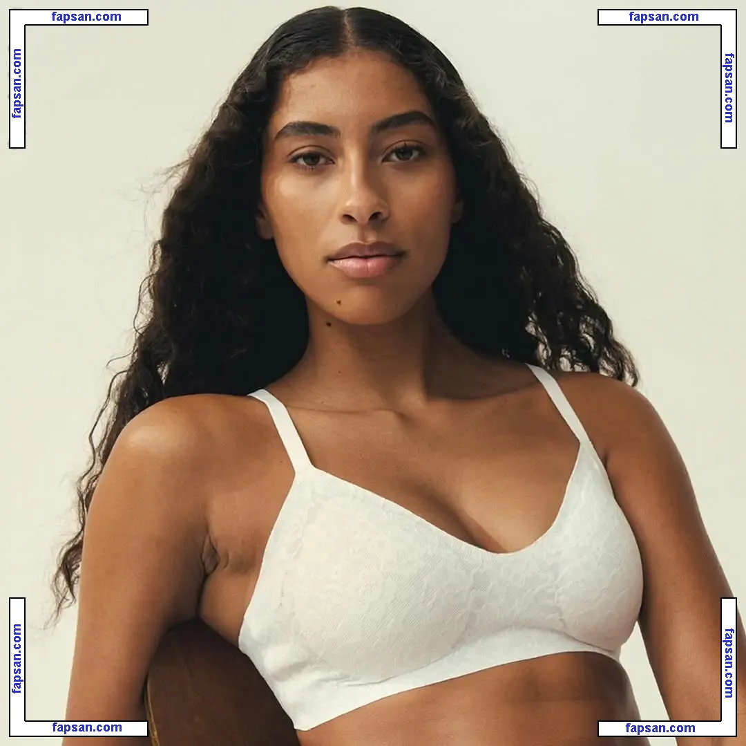 Luna Petersson голая фото #0002 с Онлифанс