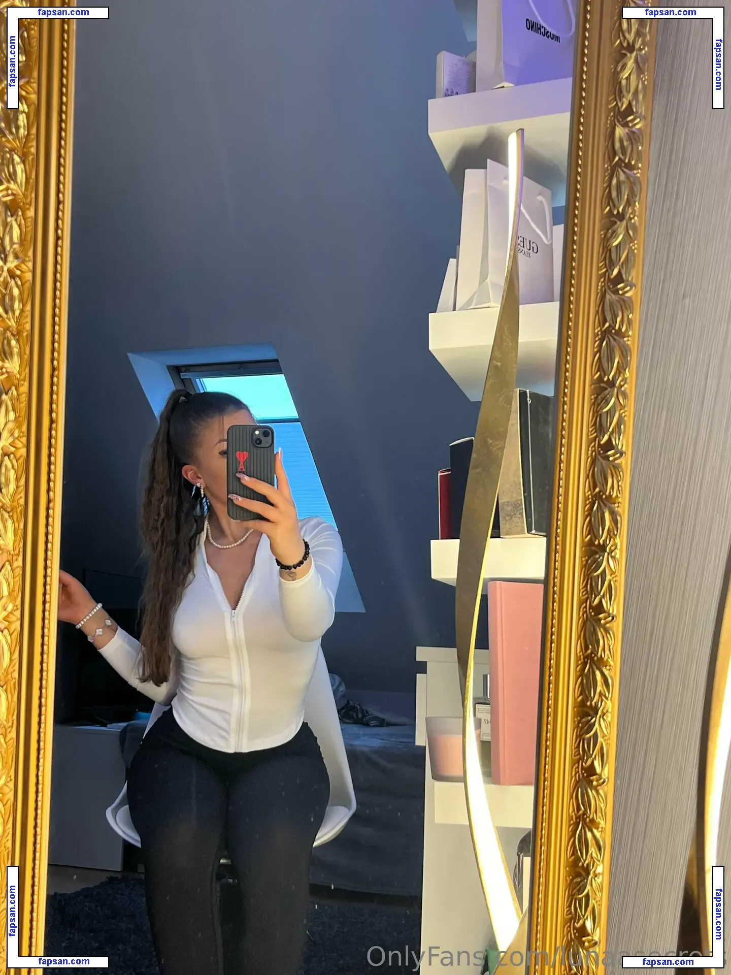 lunaasecrets nude photo #0002 from OnlyFans