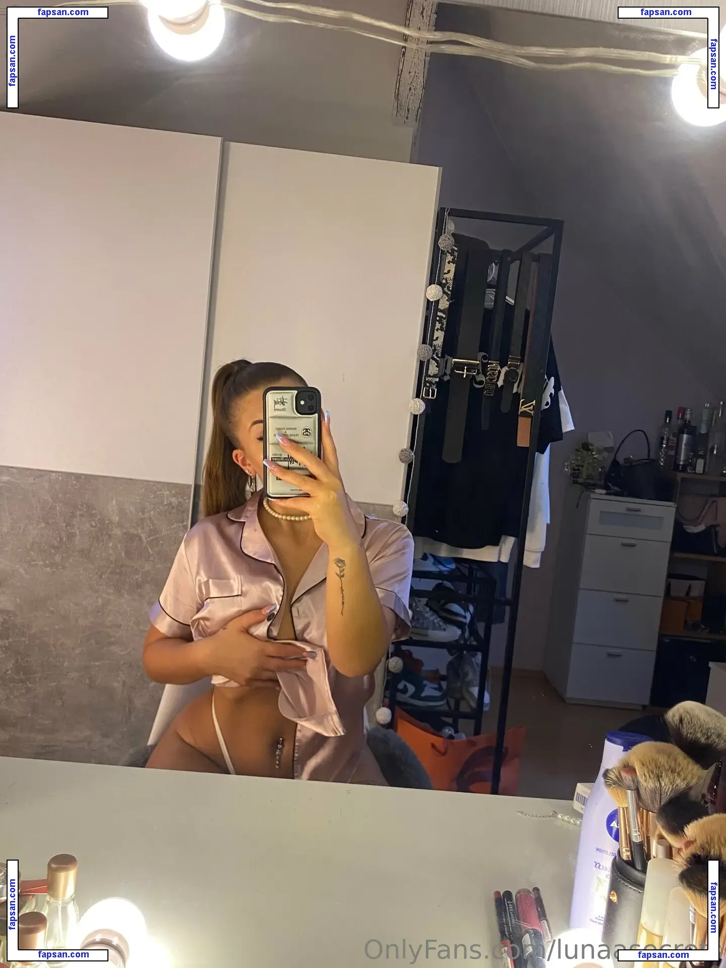 lunaasecrets nude photo #0020 from OnlyFans