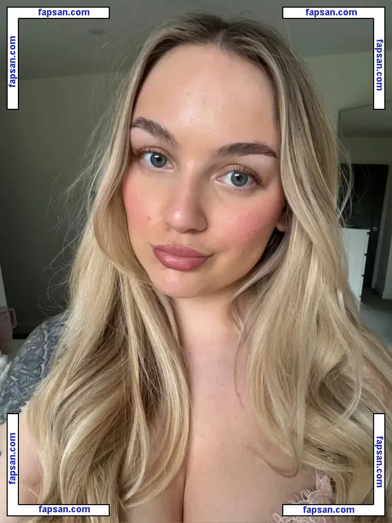 Lunalotton nude photo #0015 from OnlyFans