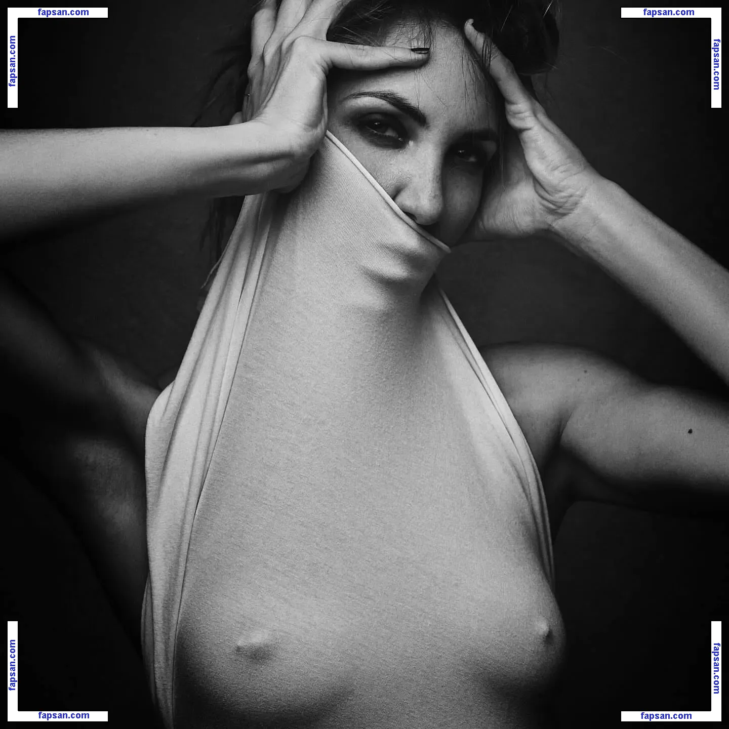 Lunamont nude photo #0008 from OnlyFans