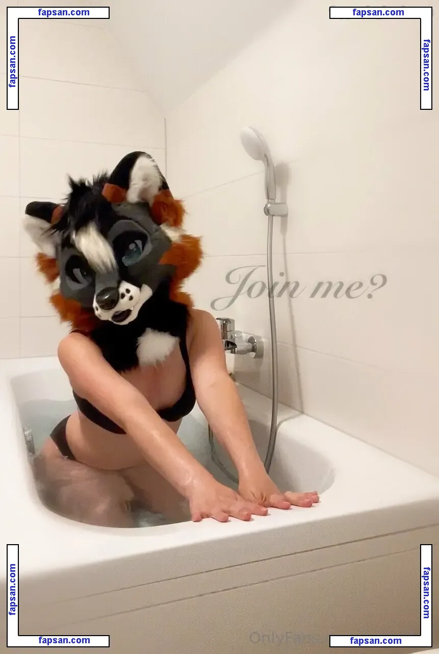 lunarifox nude photo #0007 from OnlyFans