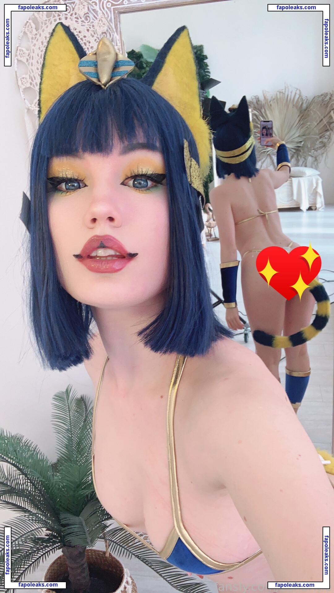 Lunaritie / lunaritiecosplay nude photo #0037 from OnlyFans