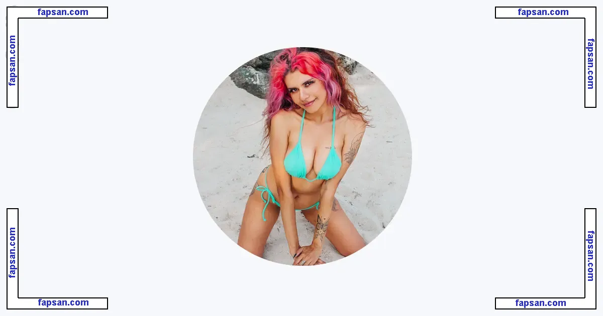 Lunawolfy nude photo #0007 from OnlyFans