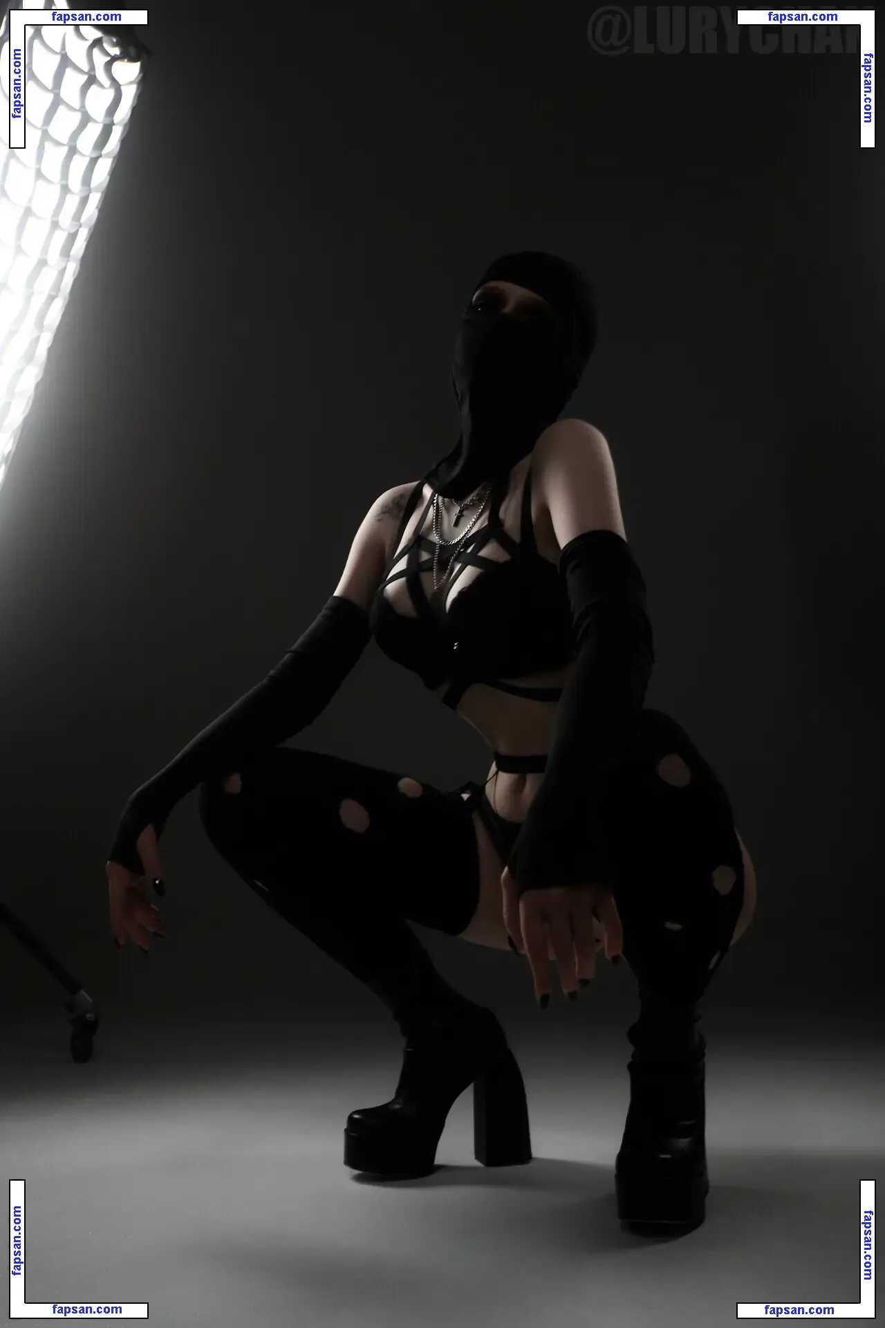 Lury Chan nude photo #0003 from OnlyFans