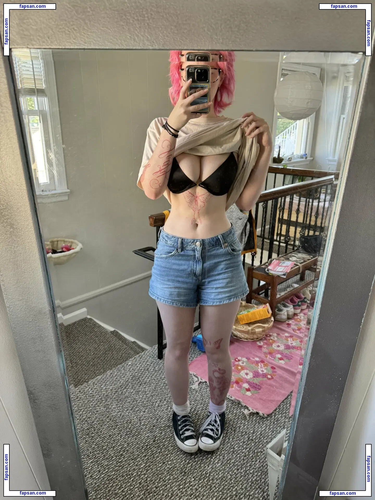 Luvliii nude photo #0099 from OnlyFans