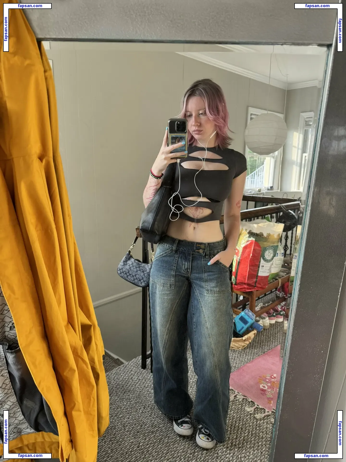 Luvliii nude photo #0109 from OnlyFans