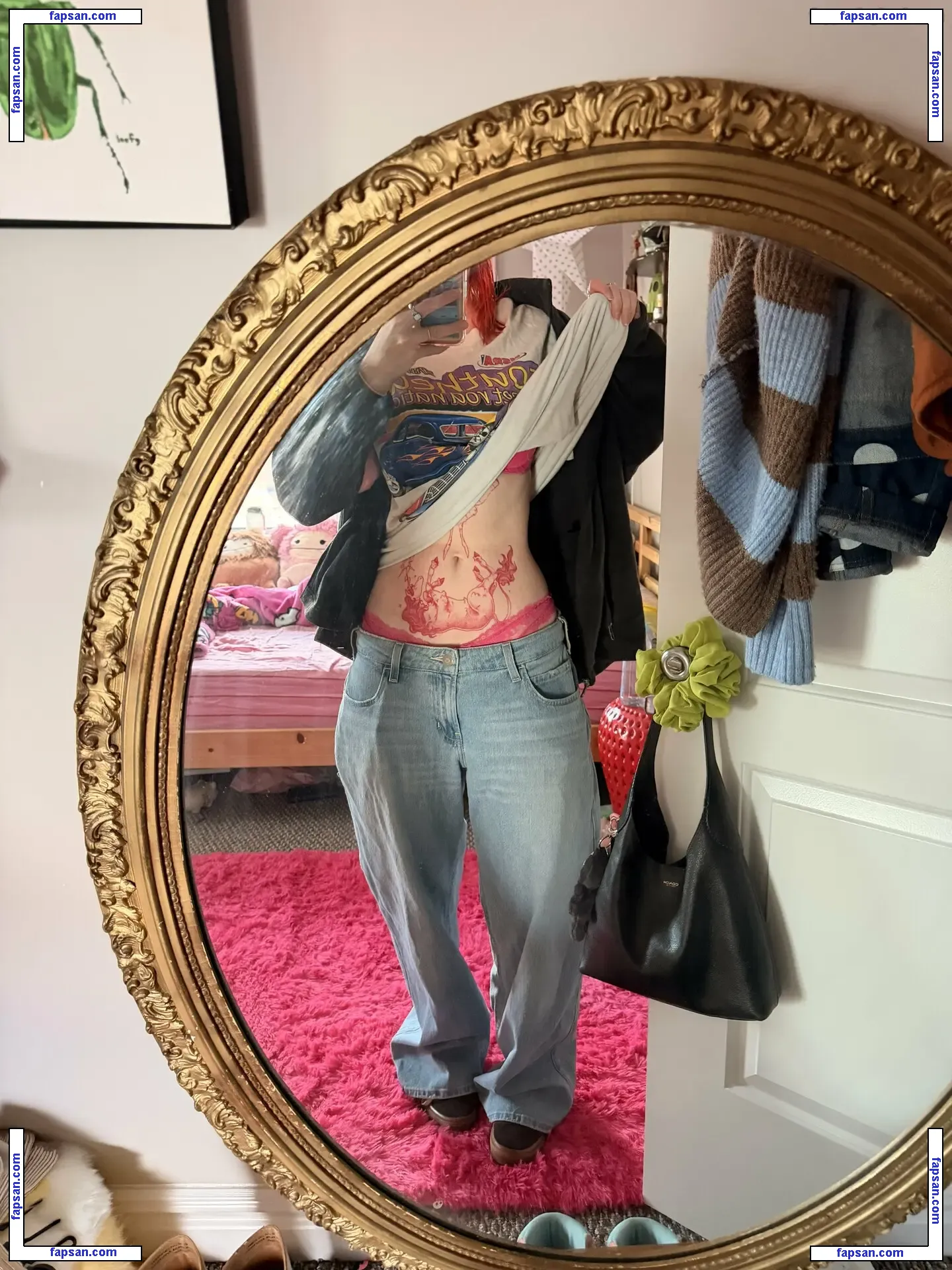 Luvliii голая фото #0133 с Онлифанс