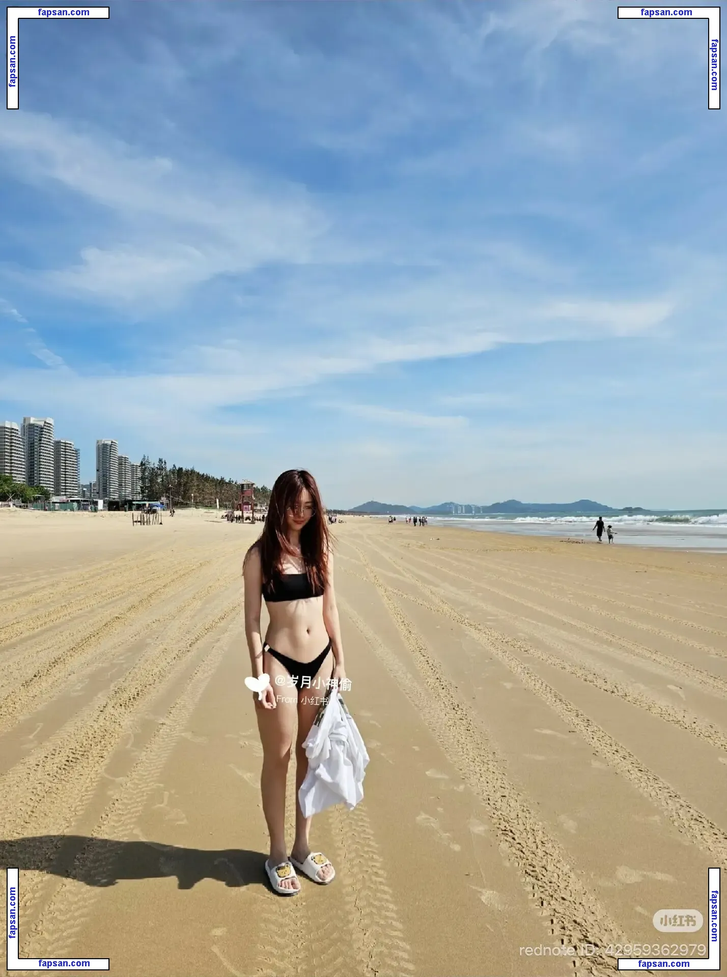 luxiaoding1906 nude photo #0006 from OnlyFans