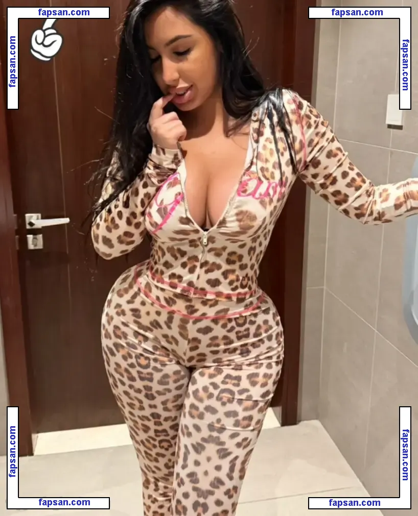 Luxy_Capi голая фото #0041 с Онлифанс