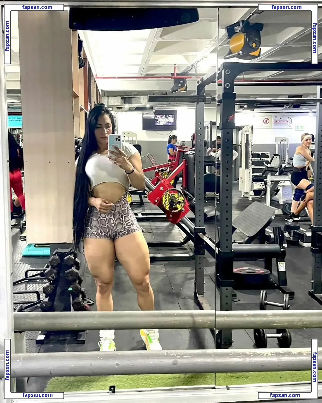 Luz Pacheco голая фото #0004 с Онлифанс