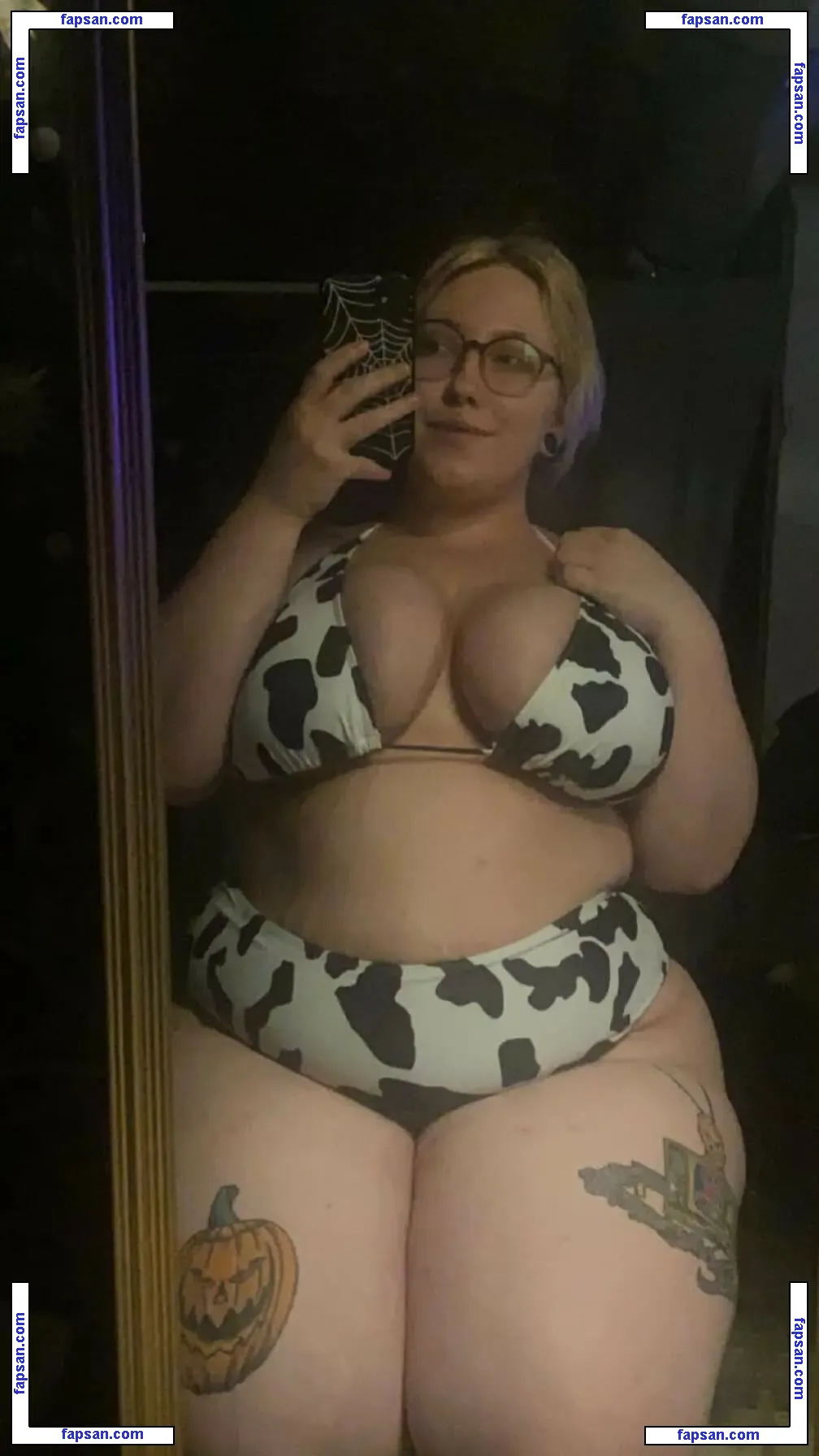 lvngdedgrl nude photo #0014 from OnlyFans