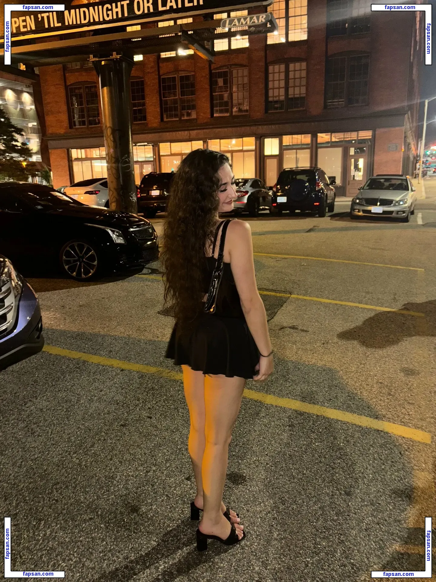 l.wrld nude photo #0005 from OnlyFans