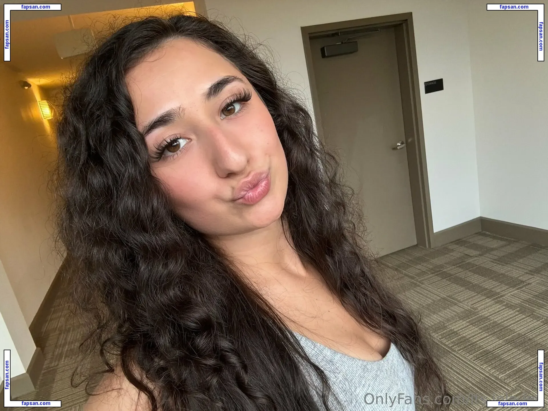 l.wrld nude photo #0008 from OnlyFans