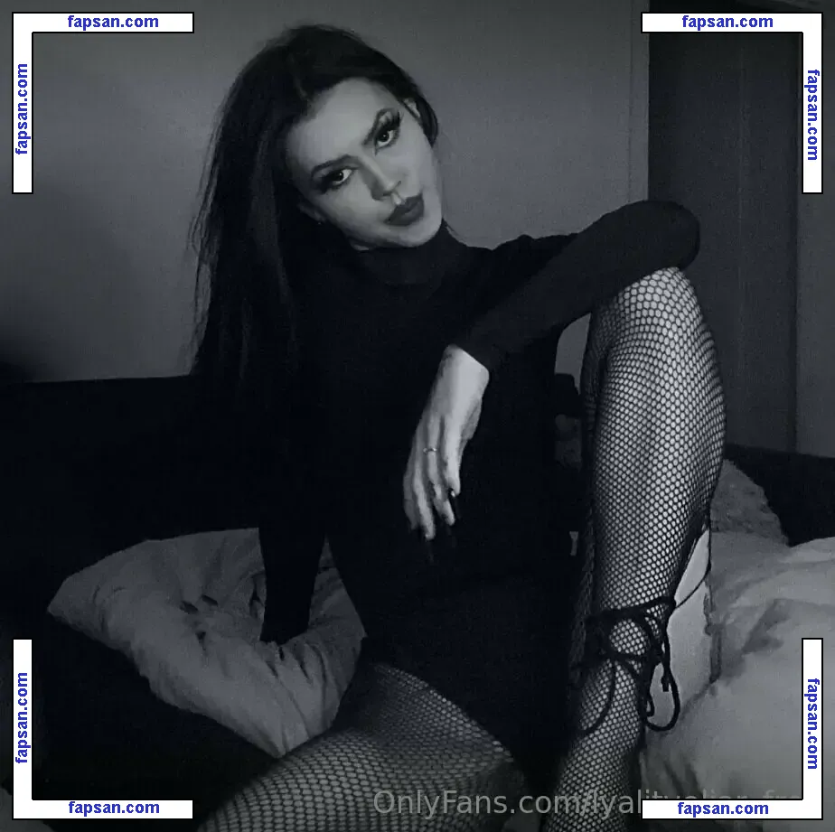 lyalitveliar_free / _watermelaundrea_ nude photo #0020 from OnlyFans