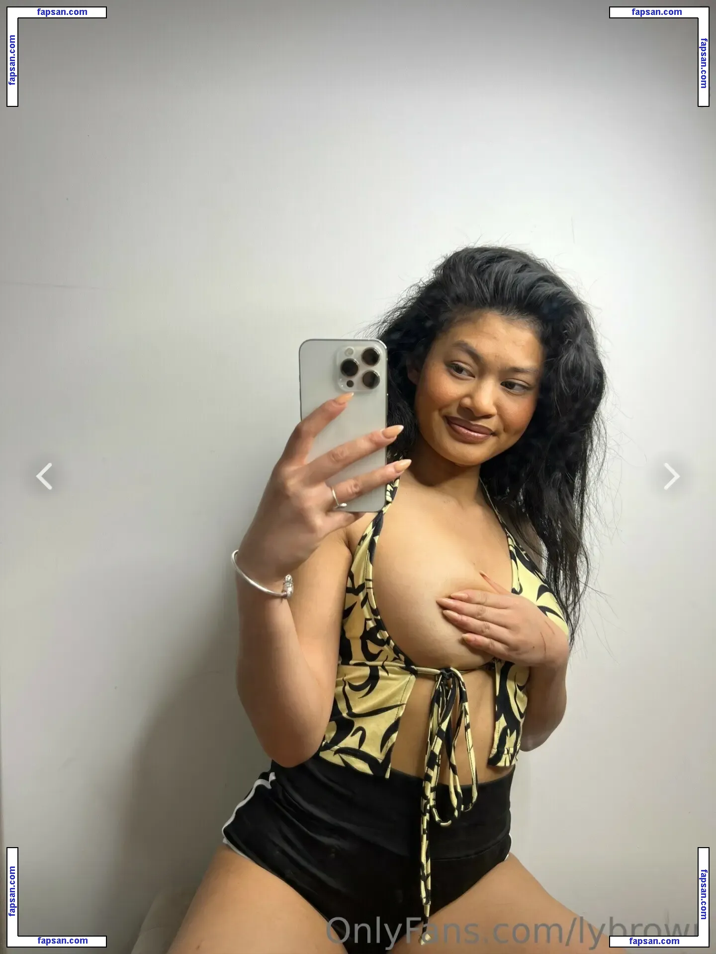 Lybrown nude photo #0003 from OnlyFans