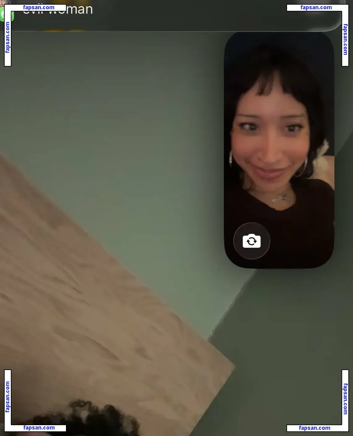 lycheenotes голая фото #0004 с Онлифанс